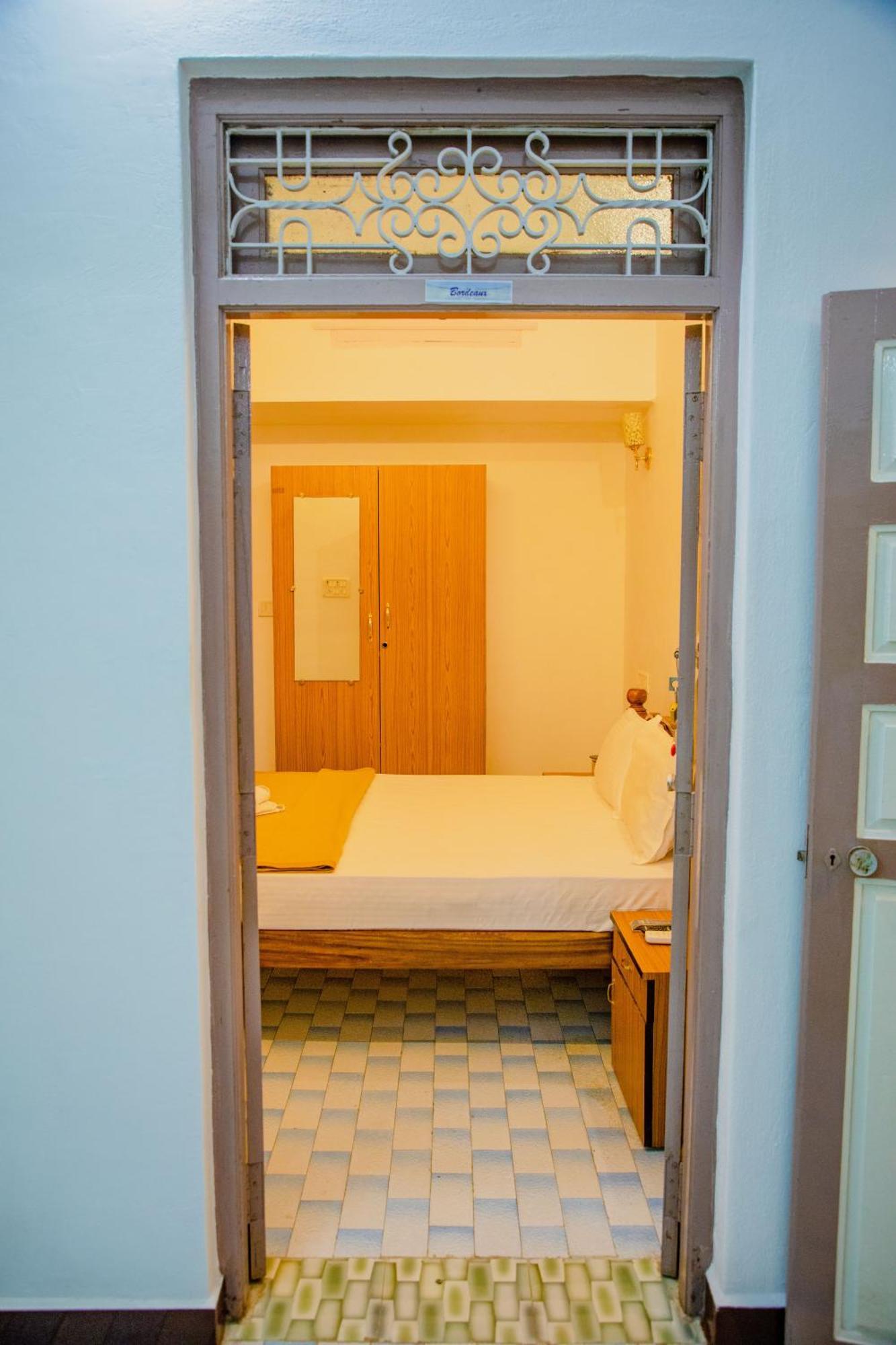 Hotel Maison Blanche Near Rock Beach Puducherry Exterior foto