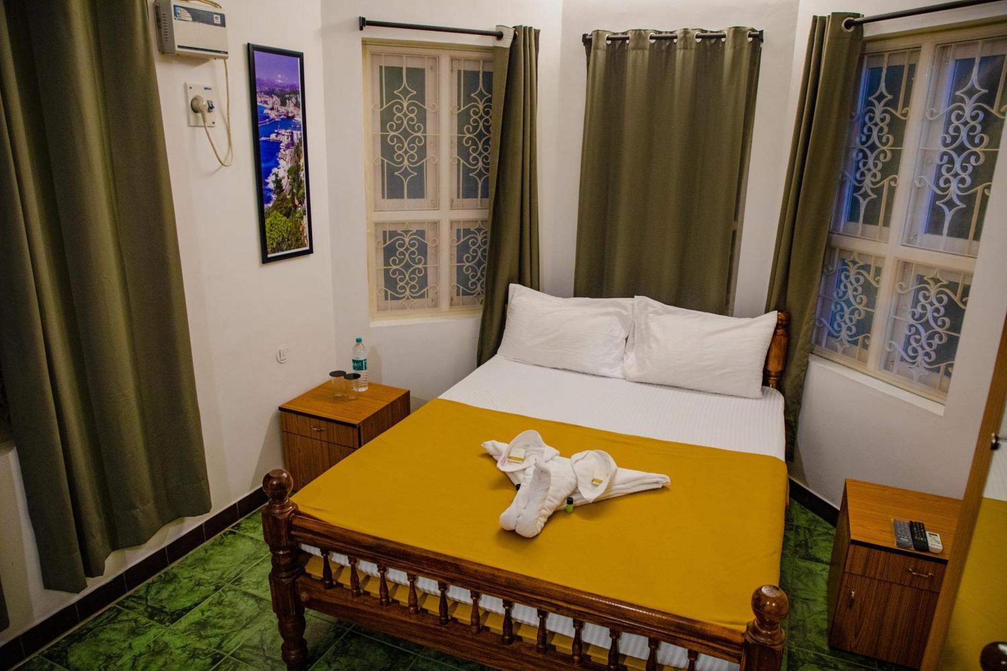 Hotel Maison Blanche Near Rock Beach Puducherry Exterior foto