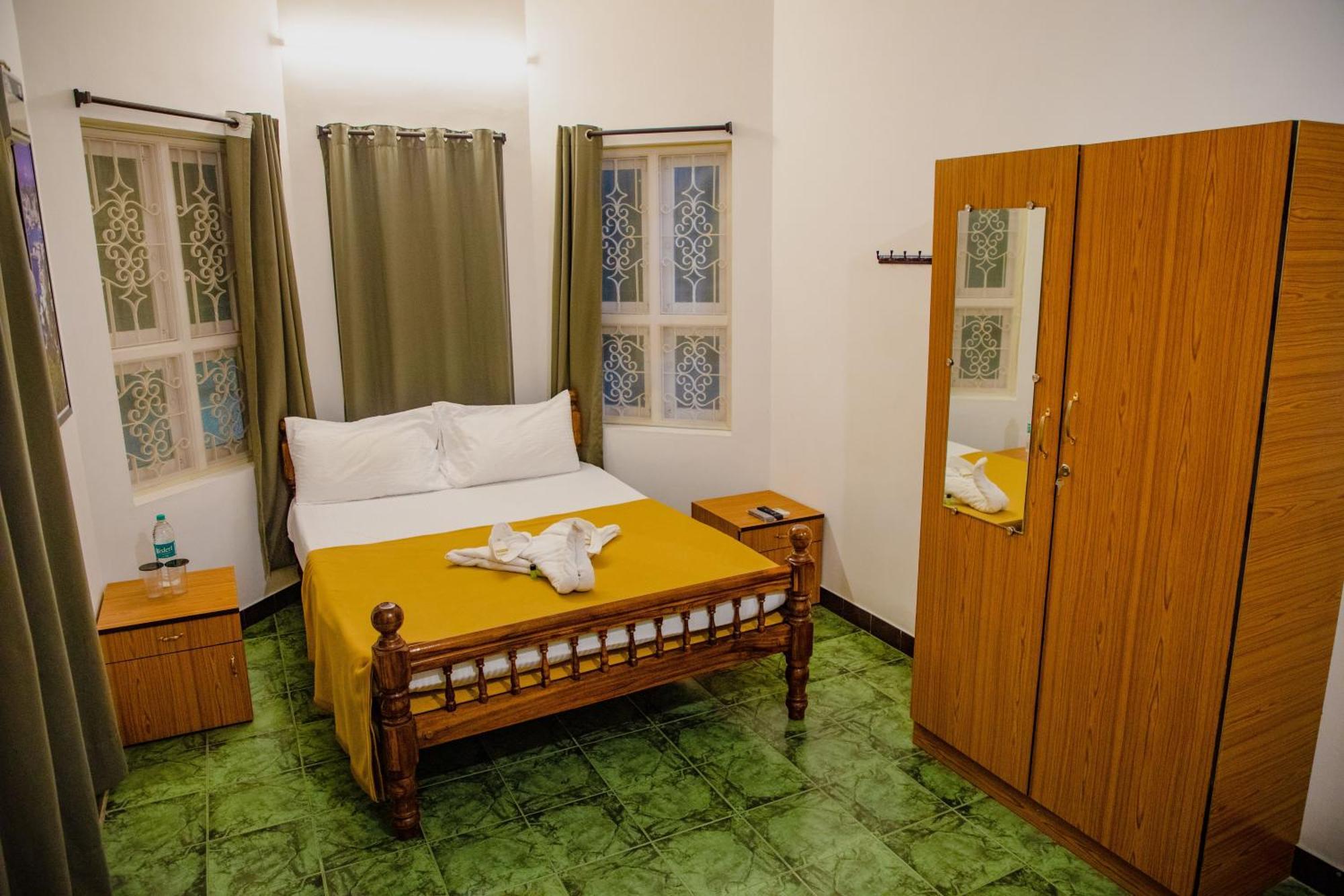 Hotel Maison Blanche Near Rock Beach Puducherry Exterior foto