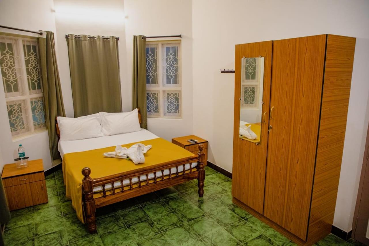 Hotel Maison Blanche Near Rock Beach Puducherry Exterior foto